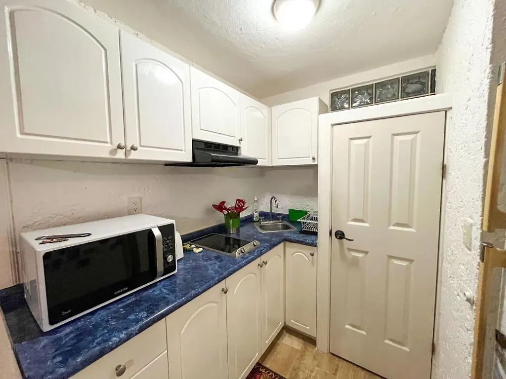1 Room Apartment In Zona Hotelera Cancun