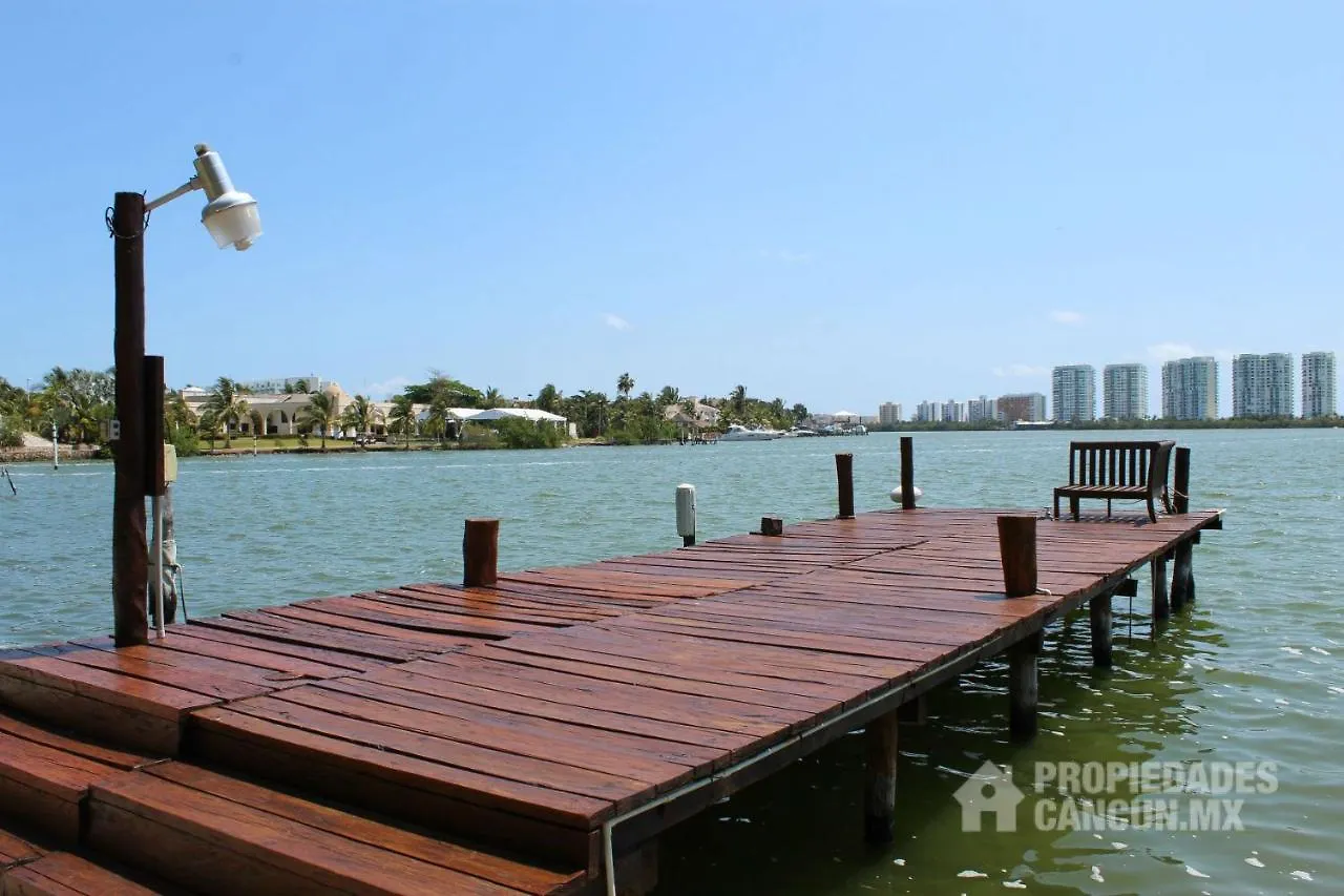 1 Room Apartment In Zona Hotelera Cancun
