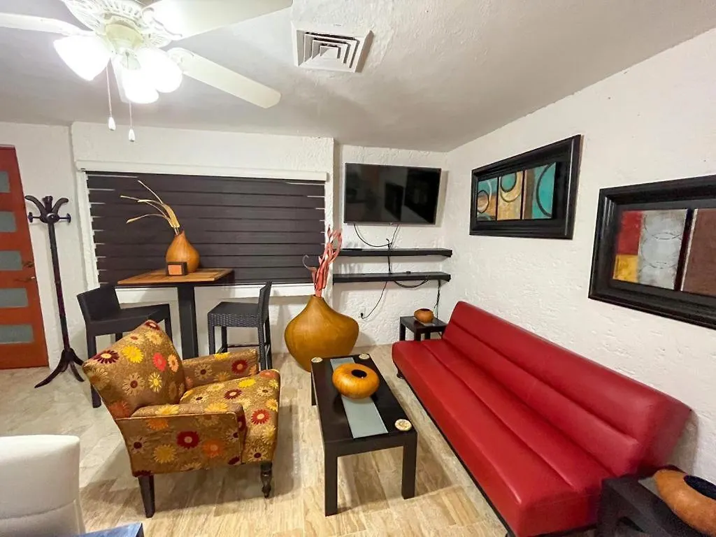 1 Room Apartment In Zona Hotelera Cancun