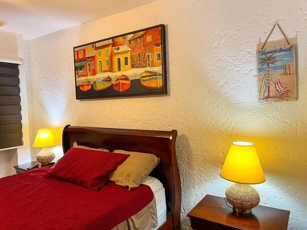 1 Room Apartment In Zona Hotelera Cancun Mexico